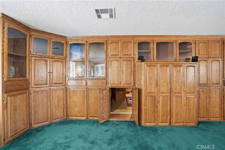 Upper Wing Loft