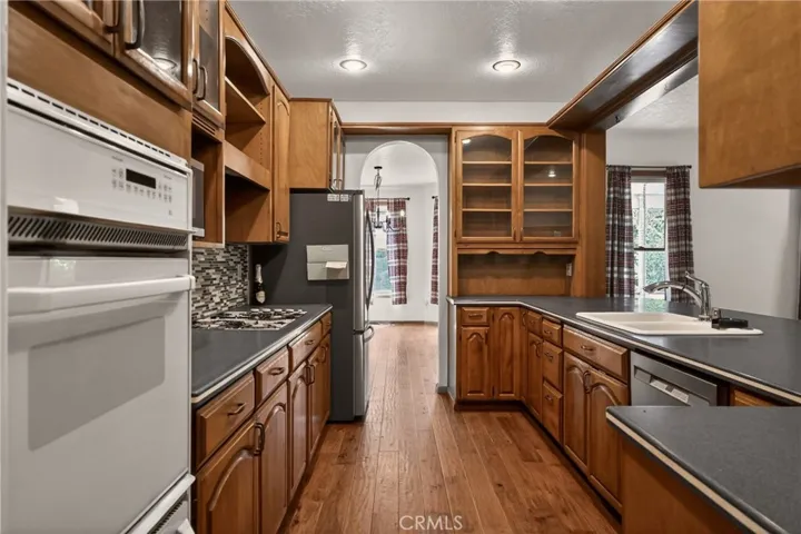 2708 Grey Fox Dr. Drive, Weed, California 96064