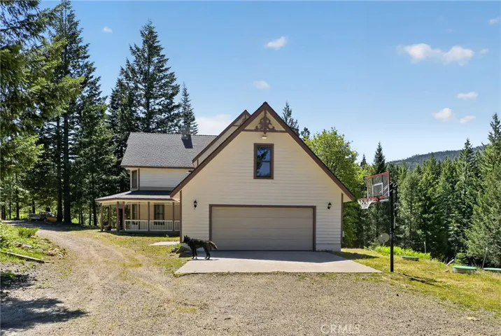 2708 Grey Fox Dr. Drive, Weed, California 96064