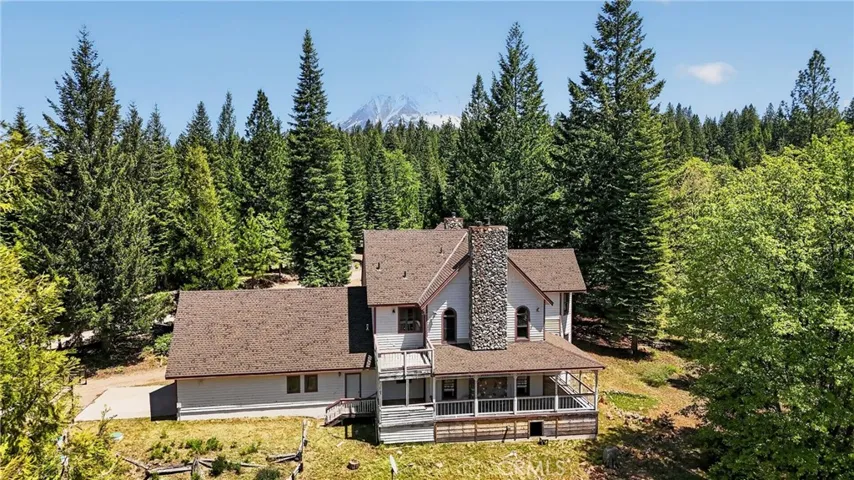2708 Grey Fox Dr. Drive, Weed, California 96064