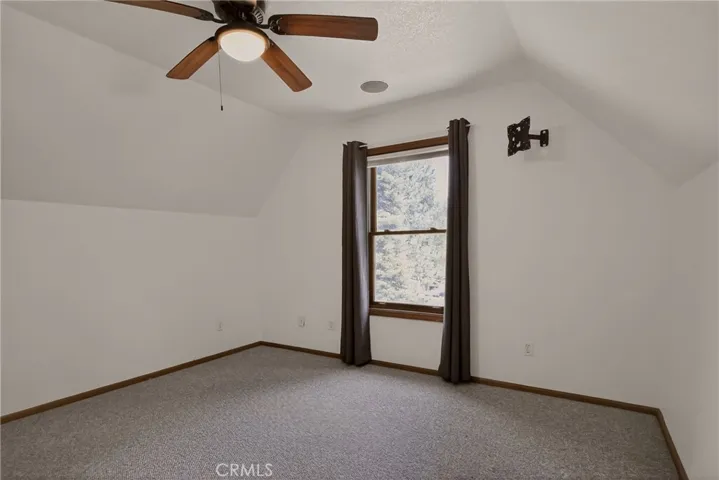 2708 Grey Fox Dr. Drive, Weed, California 96064