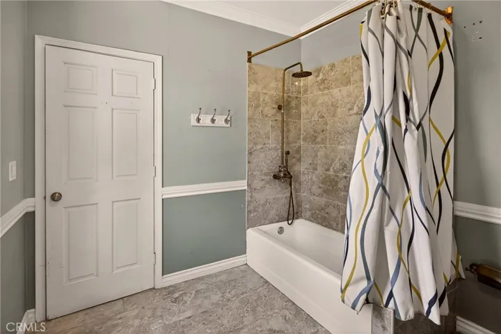 2708 Grey Fox Dr. Drive, Weed, California 96064