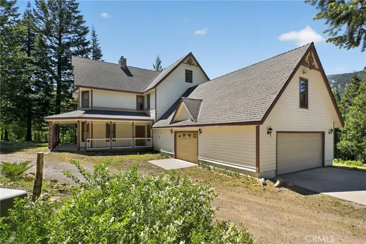 2708 Grey Fox Dr. Drive, Weed, California 96064