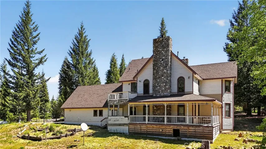 2708 Grey Fox Dr. Drive, Weed, California 96064
