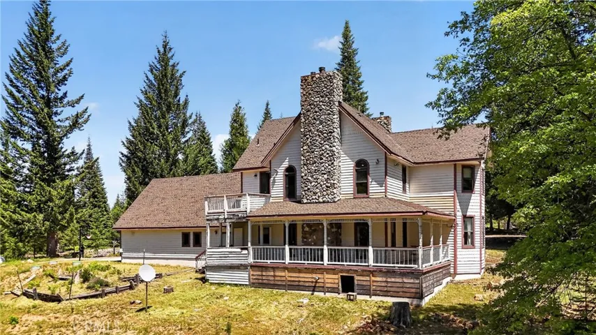 2708 Grey Fox Dr. Drive, Weed, California 96064