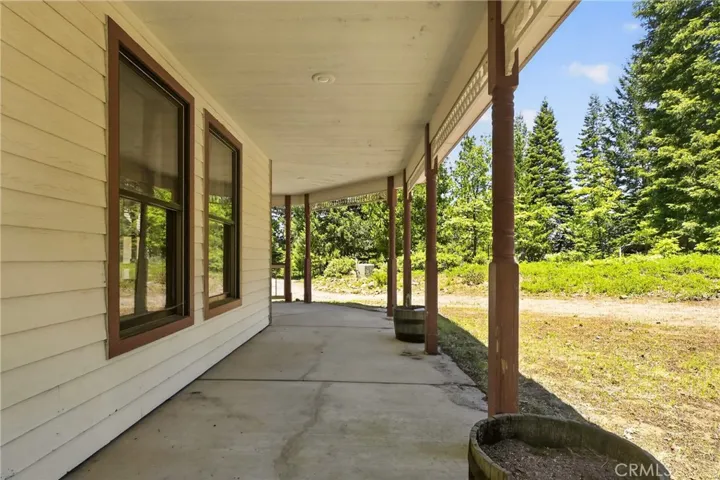2708 Grey Fox Dr. Drive, Weed, California 96064