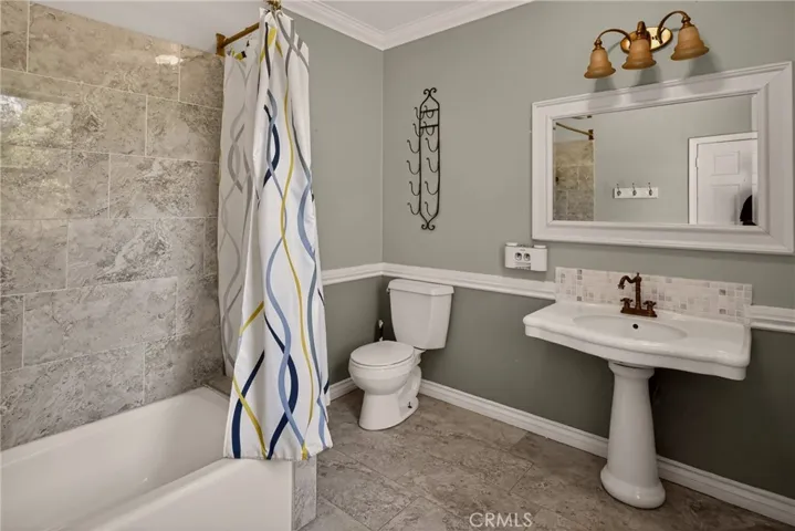 2708 Grey Fox Dr. Drive, Weed, California 96064