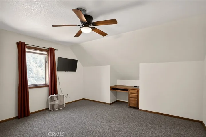 2708 Grey Fox Dr. Drive, Weed, California 96064