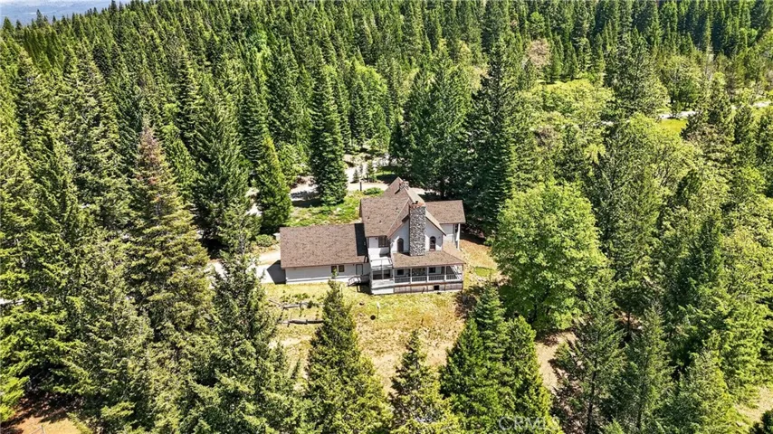 2708 Grey Fox Dr. Drive, Weed, California 96064