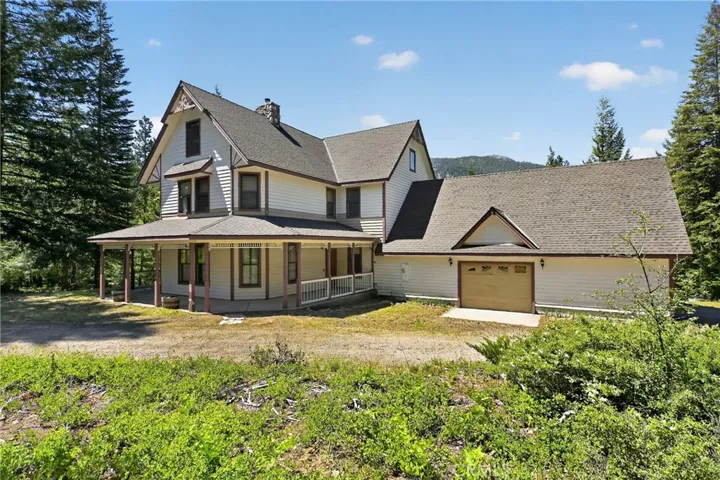 2708 Grey Fox Dr. Drive, Weed, California 96064