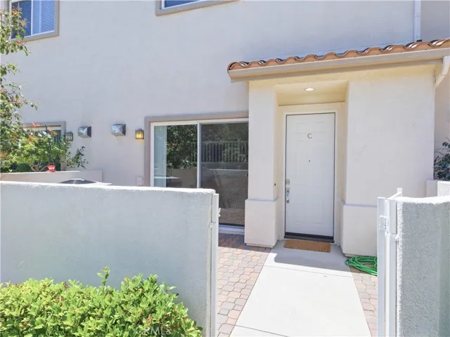 25710 Holiday C, Stevenson Ranch, California 91381