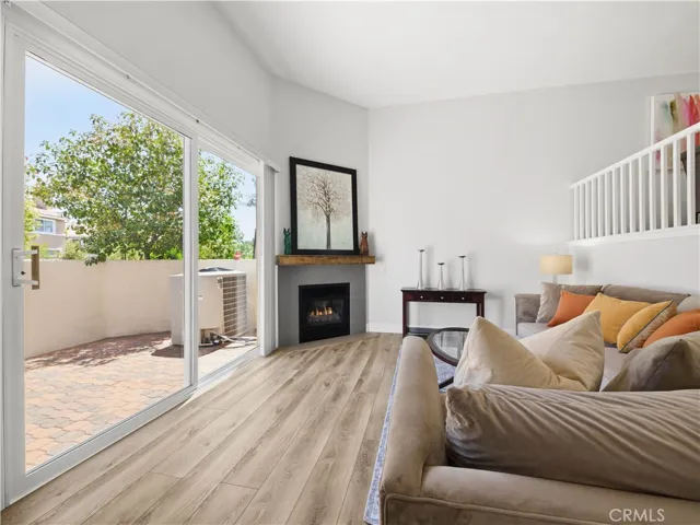 25710 Holiday C, Stevenson Ranch, California 91381