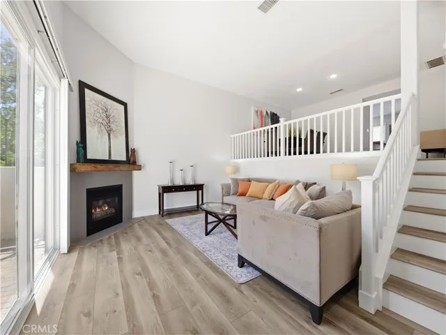 25710 Holiday C, Stevenson Ranch, California 91381