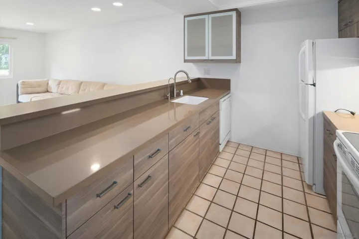 10737 San Diego Mission Rd.#106, San Diego, California 92108