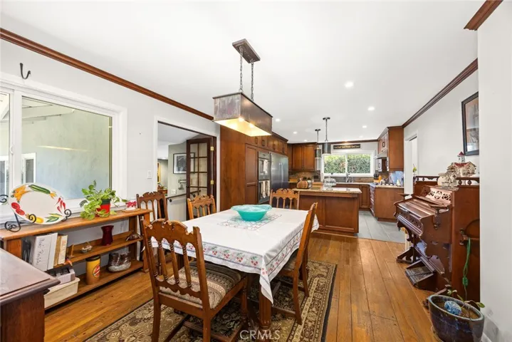 informal eating area off the kitchen
