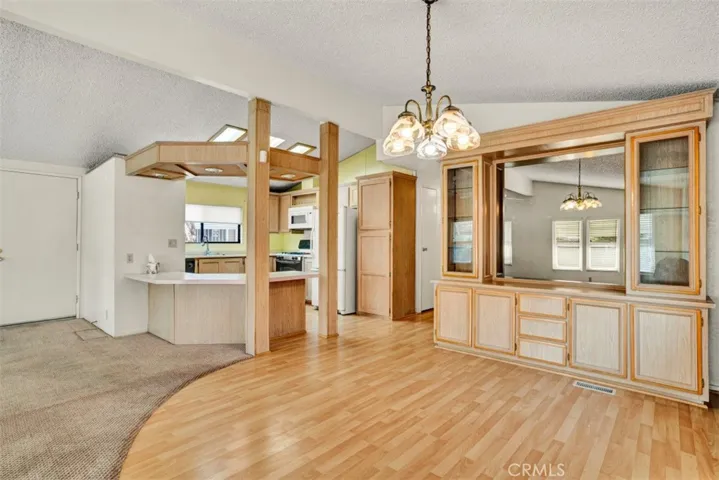 Dr view into kitchen