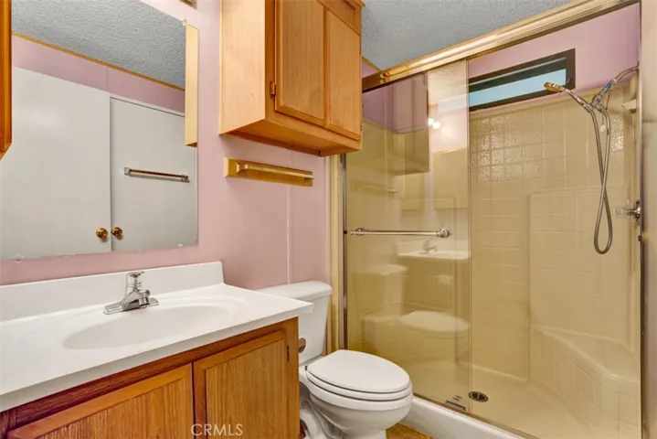 2nd Bathroom
