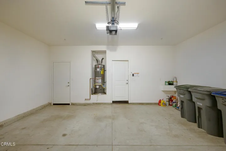 326 Lakeview Ct-29