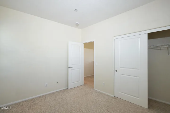 326 Lakeview Ct-18