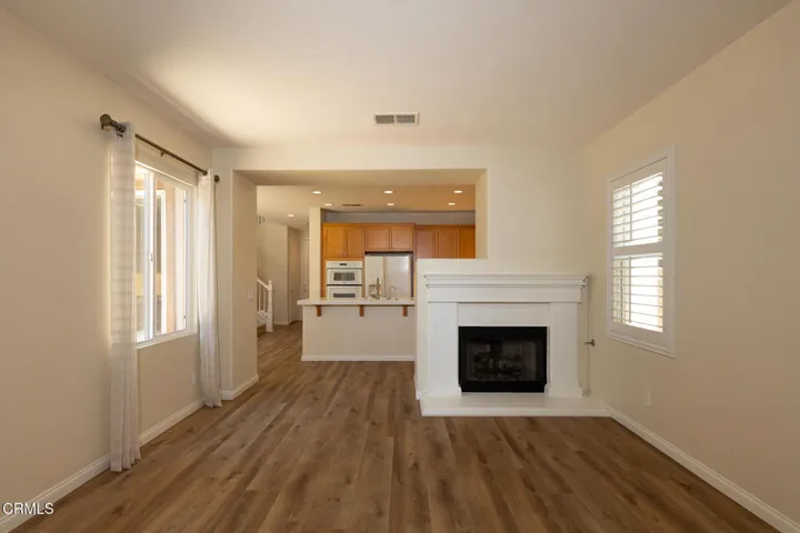 326 Lakeview Ct-14
