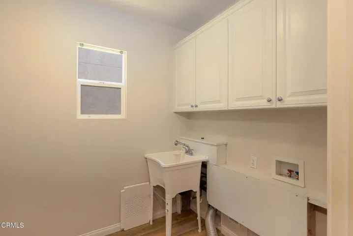 326 Lakeview Ct-27