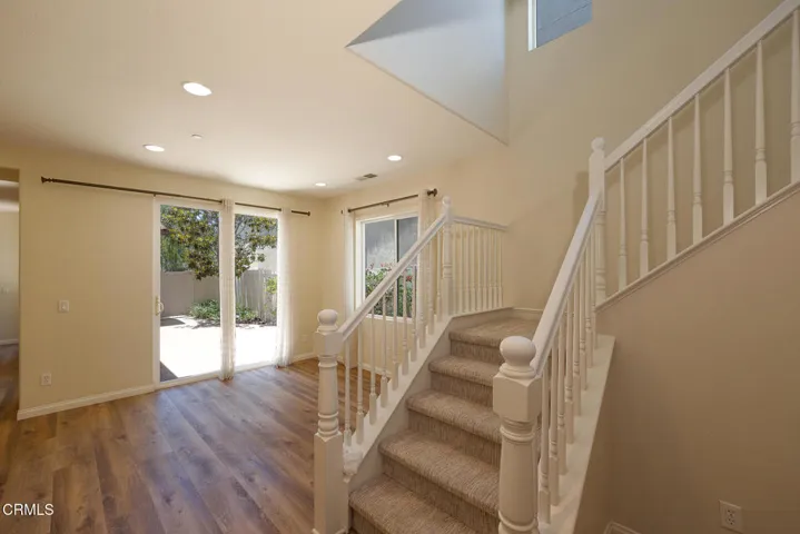 326 Lakeview Ct-6