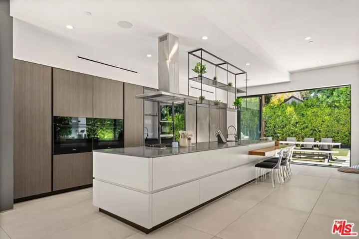 4527 Simpson Avenue, Studio City, California 91607 — photo 5