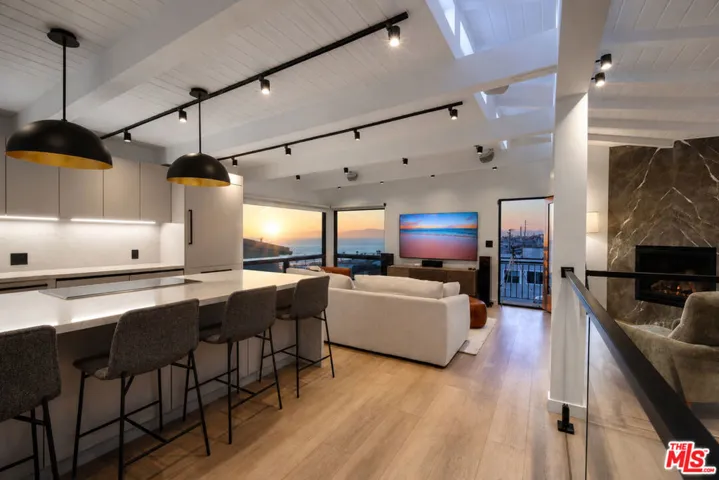 Living Area with Ocean View!