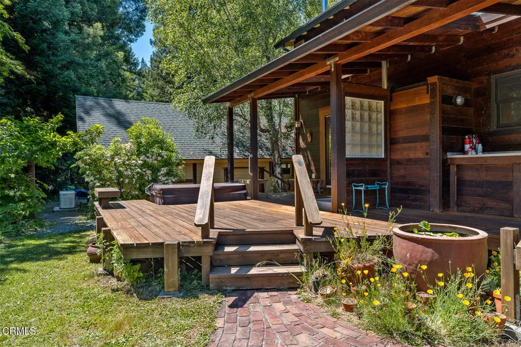 Deck Hot Tub/ Outdoor Shower