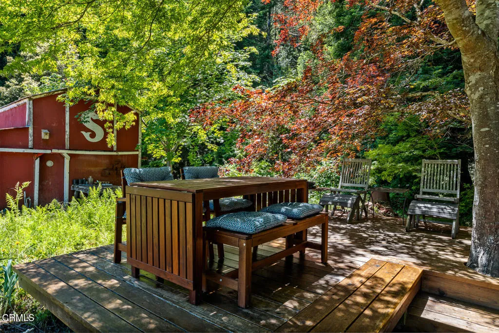 Deck