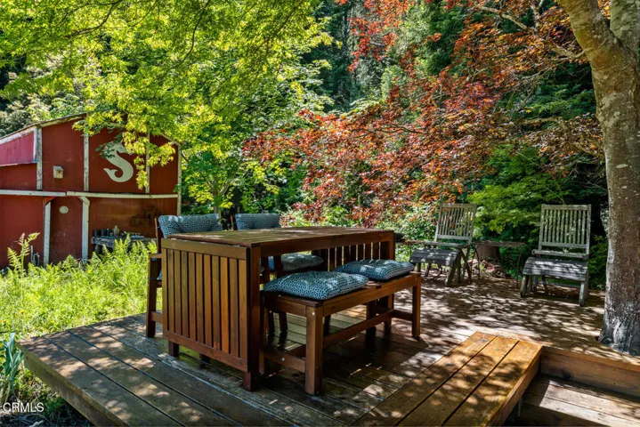 Deck