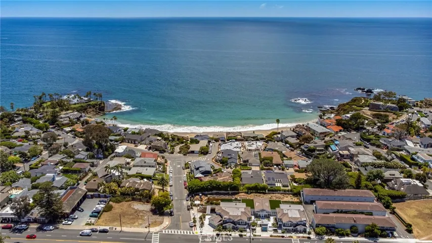 Aerial direct view of Crescent Bay.