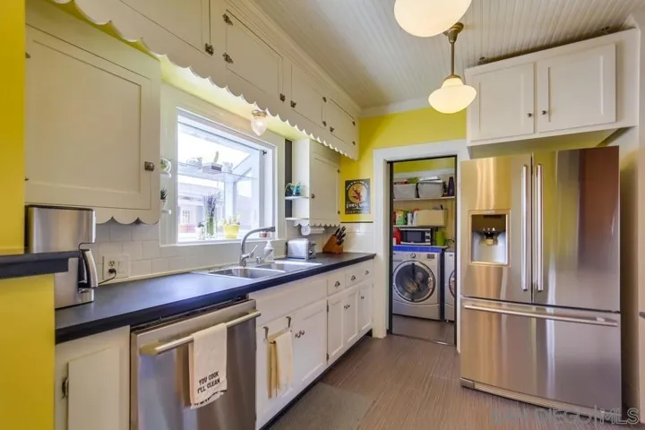 3001 Kalmia, San Diego, California 92104