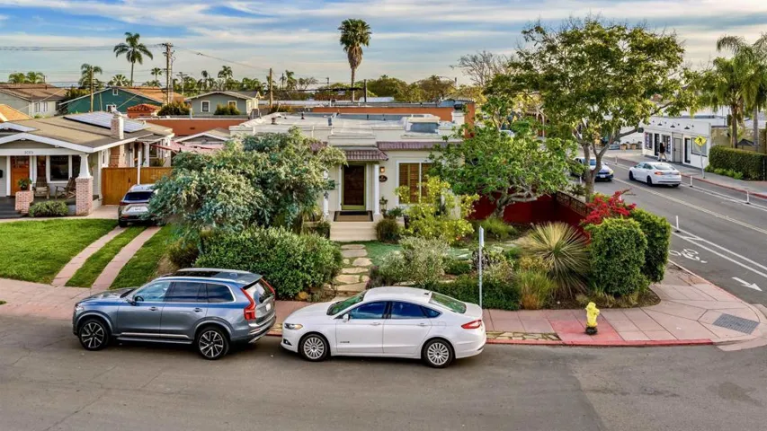 3001 Kalmia, San Diego, California 92104