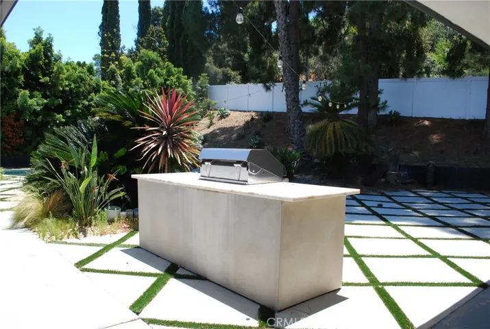 2950 Dona Emilia Drive, Studio City, California 91604