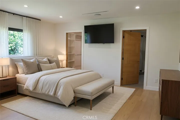 2950 Dona Emilia Drive, Studio City, California 91604