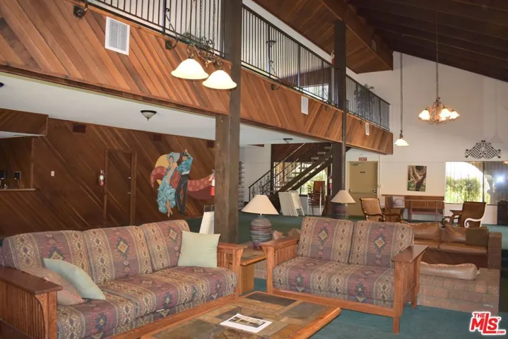 1711 Grismer Avenue 63, Burbank, California 91504