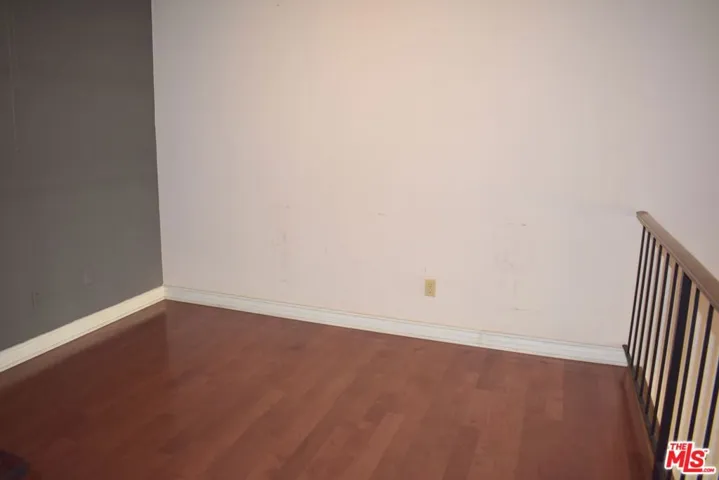 1711 Grismer Avenue 63, Burbank, California 91504