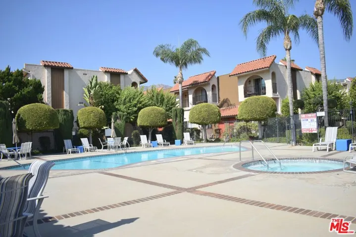 1711 Grismer Avenue 63, Burbank, California 91504
