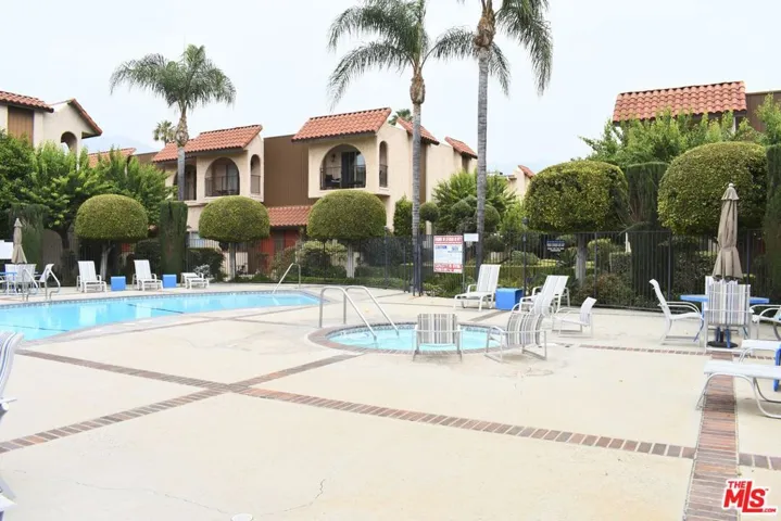 1711 Grismer Avenue 63, Burbank, California 91504
