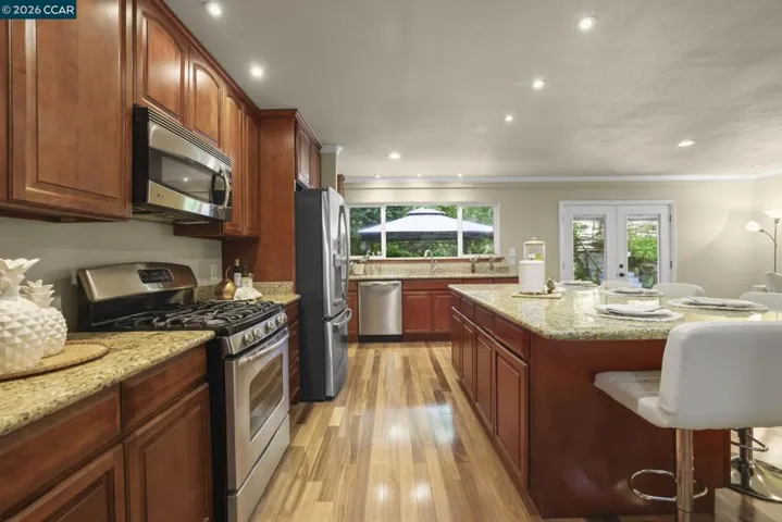 205 Summit Rd, Walnut Creek, California 94598-4729