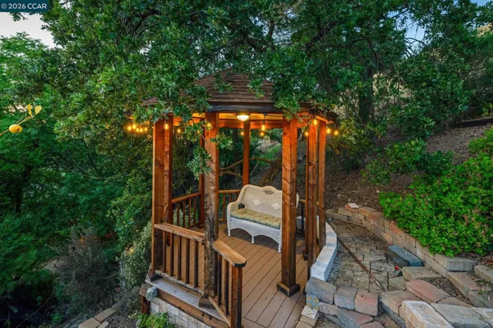 GAZEBO