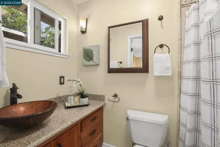205 Summit Rd, Walnut Creek, California 94598-4729