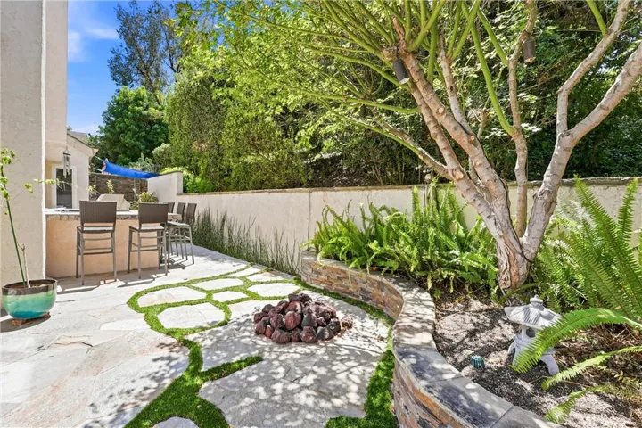 Gas plumbed firepit