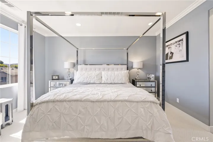 442 Stratus 4, Simi Valley, California 93065