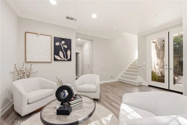 442 Stratus 4, Simi Valley, California 93065