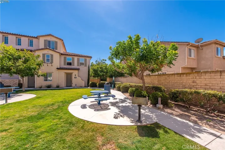 442 Stratus 4, Simi Valley, California 93065