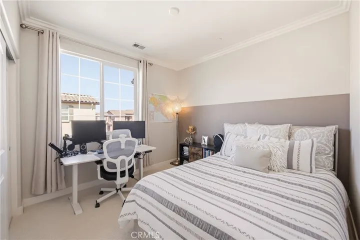 442 Stratus 4, Simi Valley, California 93065