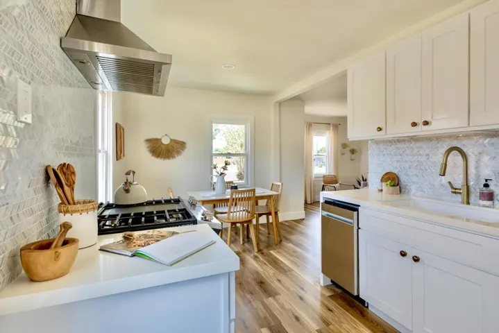 Kitchen 4