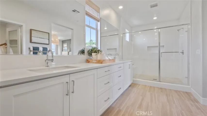 Photos shown are of model only- not actual homesite.